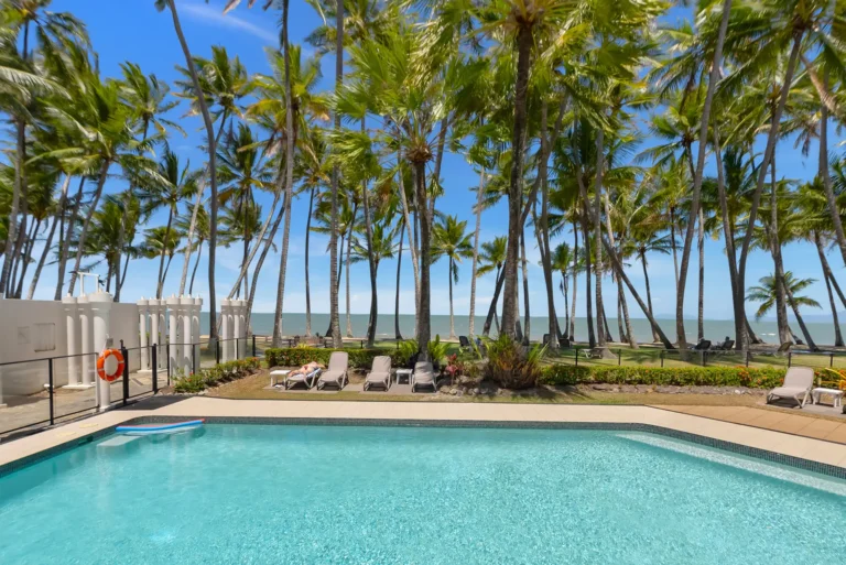 Sunny vacation Home Palm Cove Drone Shots 29